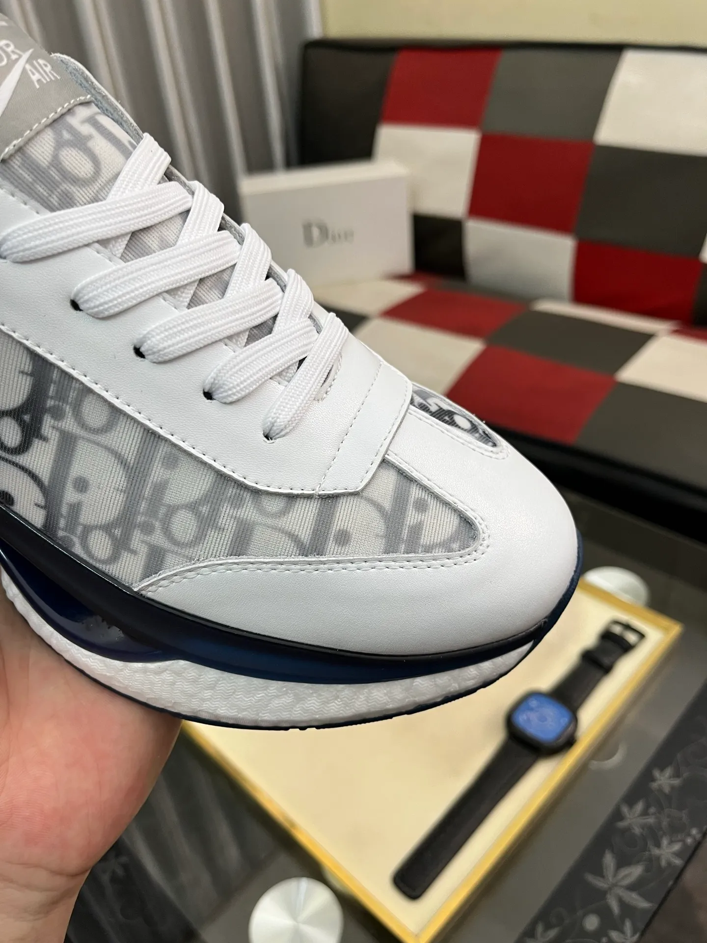 Men's shoes 💰458⌚️⌚️[Dior] The toe is designed to be a bit wider. The upper foot comfort is perfect. The thread is beautiful. It fits the pants perfectly and is versatile. Decorated with various classic details. It is the ideal choice for daily styling. It can be matched with various casual items to create exquisite looks. Fabric: First-layer cowhide/lining sheepskin TPU original outsole Size: 38-442️⃣Colors available